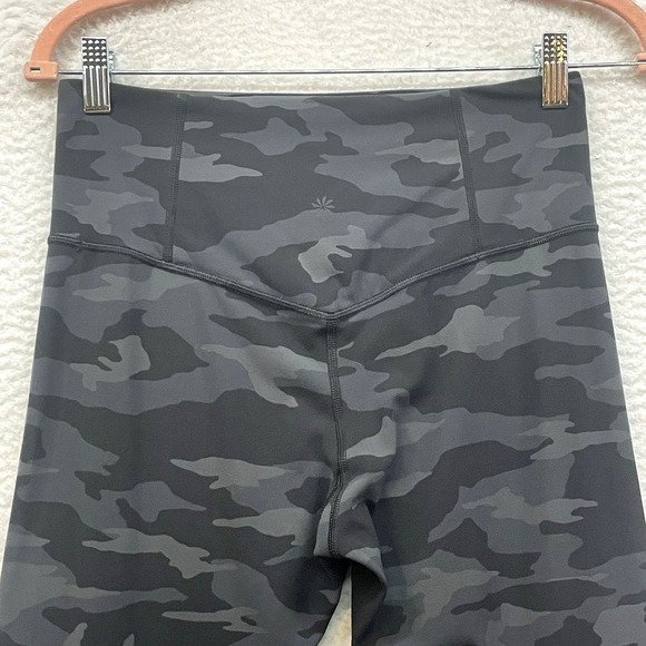 Athleta Leggings Womens Medium Black Elation Camo 7/8 Tight Gym Workout Yoga - Picture 5 of 11